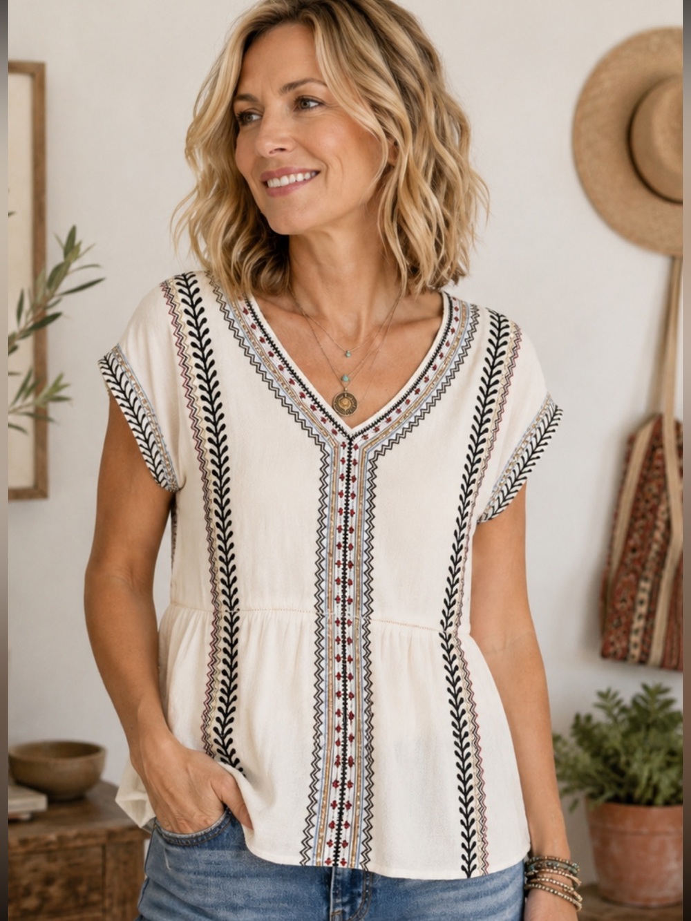THML Sz S Cream Embroidered Peplum Top V-Neck Boho EUC